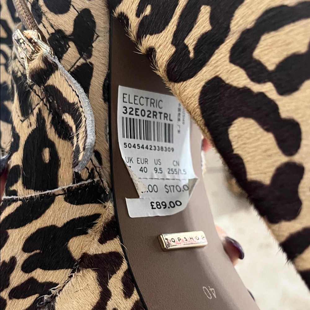 Topshop Leopard Print Platform Boots - Picture 5 of 6